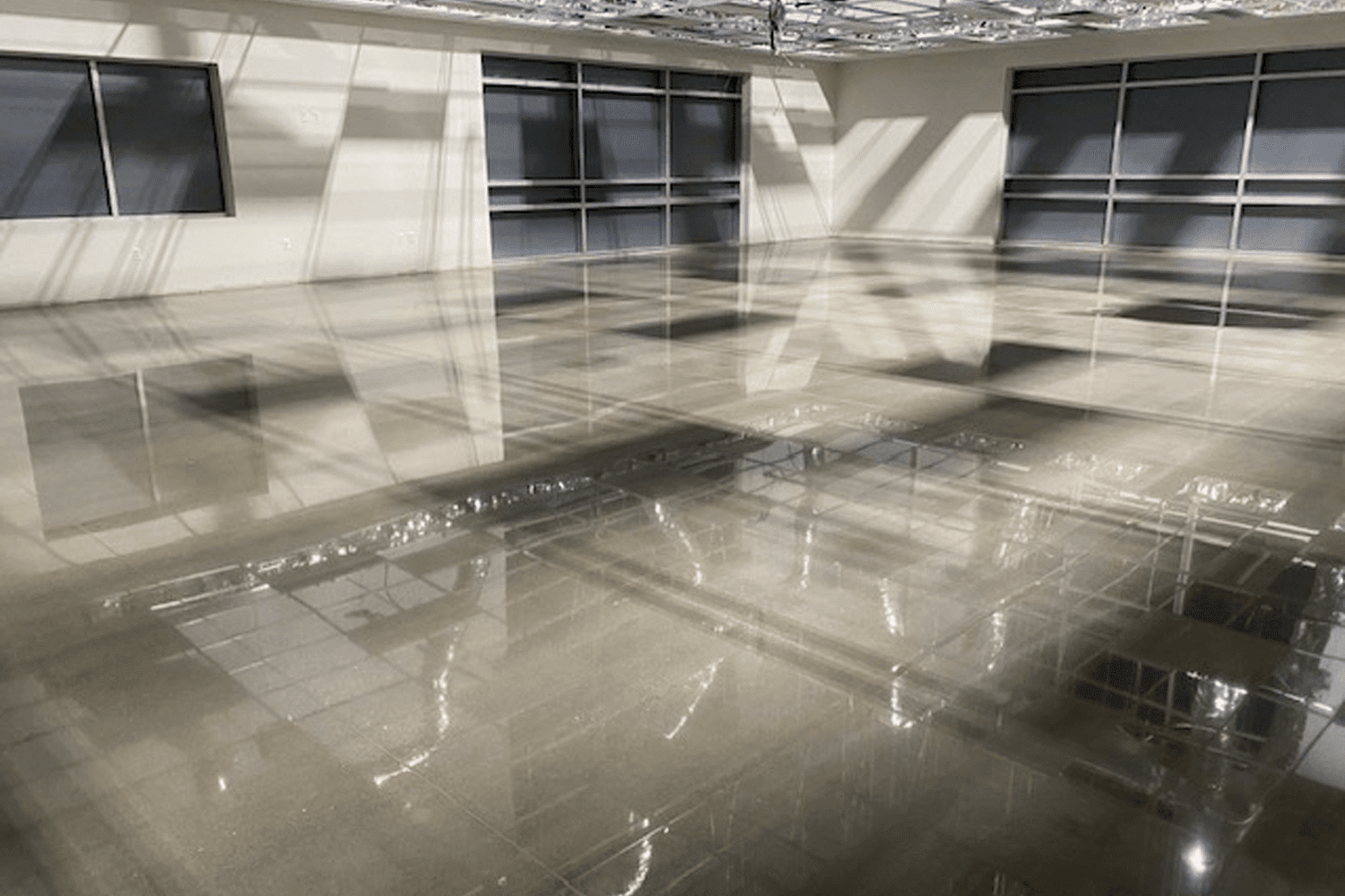 polished concrete flooring in retail, commercial environment